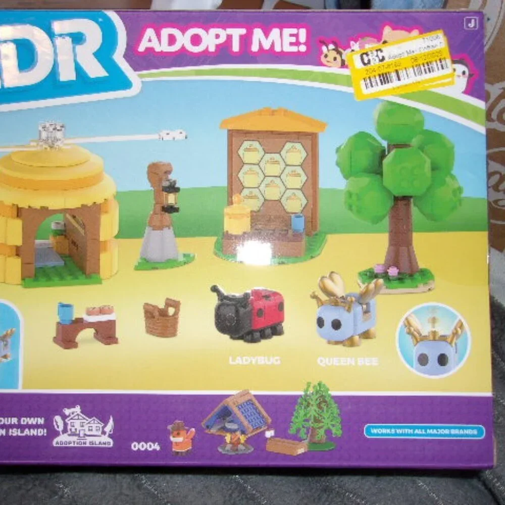 BLDR Adopt Me Coffee Shop 225pcs 0010 Jazwares Building Set Game